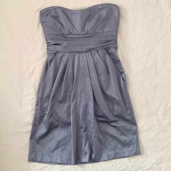 Sakura Dresses & Skirts - SOLD ◻️ 2/$20 Sakura Mauve strapless dress tie waist *pockets 💜